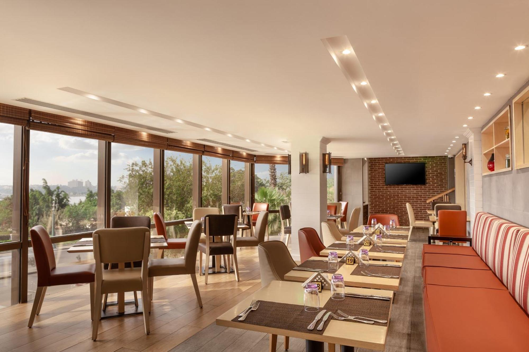 Holiday Inn Cairo Maadi By Ihg Екстер'єр фото