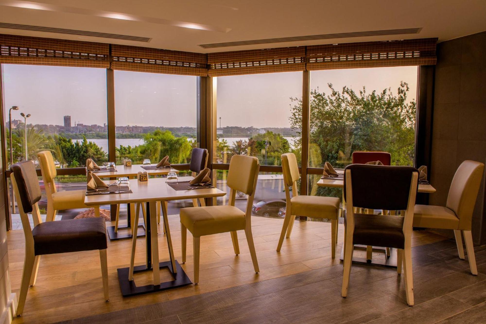 Holiday Inn Cairo Maadi By Ihg Екстер'єр фото